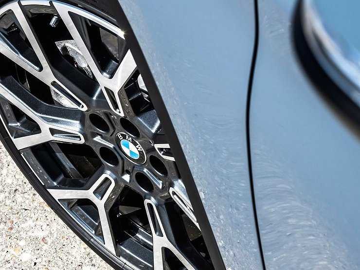 Четвертый раз с начала года: BMW вновь поднимает цены в России