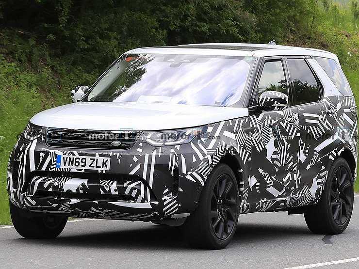 Фотошпионы &laquo;поймали&raquo; обновленный Land Rover Discovery