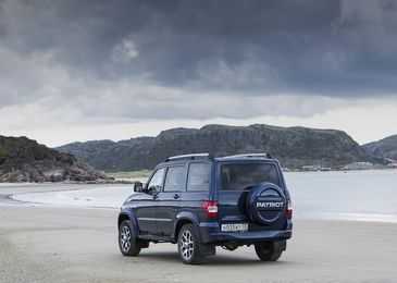 Какой внедорожник надежнее: новый УАЗ &laquo;Патриот&raquo; или 20-летний Toyota Land Cruiser