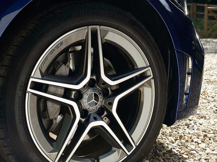 Рассекречен салон нового Mercedes-Benz C-класса