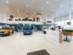 Российский авторынок показал рекордное падение, дальше — хуже