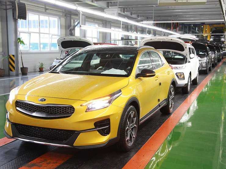 В России начали собирать новейший кроссовер KIA XCeed