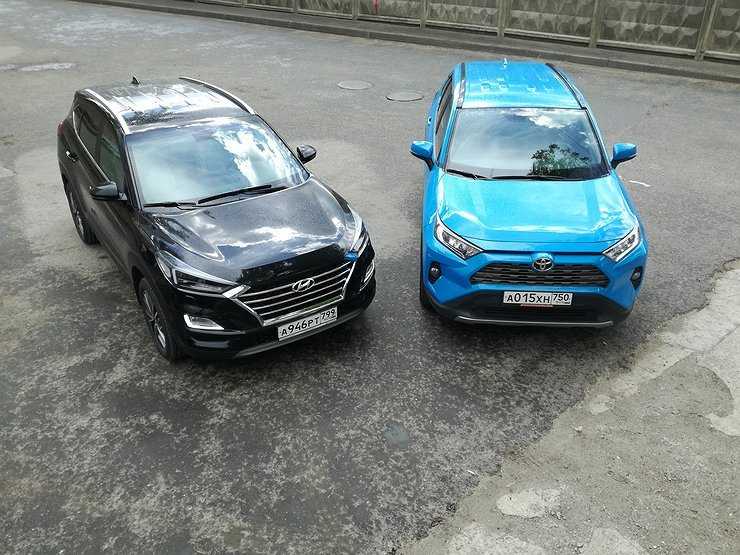 Вкусы Азии: сравнительный тест кроссоверов Toyota RAV4 и Hyundai Tucson