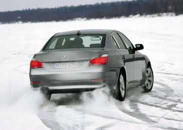 5 полноприводных бизнес-седанов с пробегом не дороже 500 000 рублей