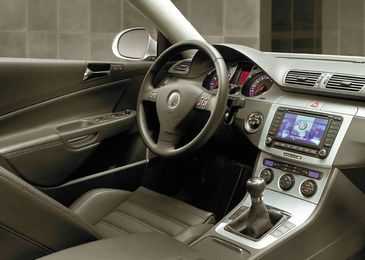 5 полноприводных бизнес-седанов с пробегом не дороже 500 000 рублей