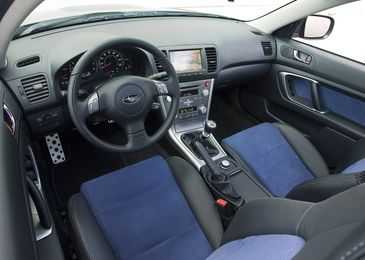 5 полноприводных бизнес-седанов с пробегом не дороже 500 000 рублей