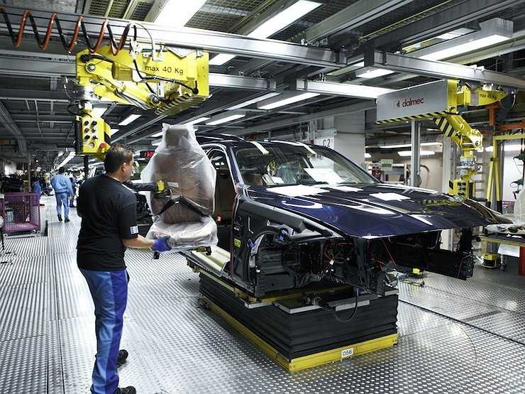 BMW отправит на пенсию до 6000 рабочих