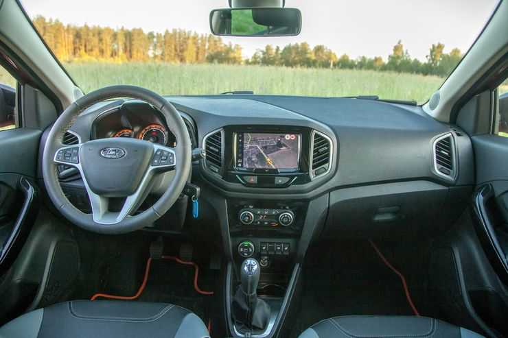 Инстинкт самолюбования: первый тест-драйв нового LADA XRAY Cross Instinct