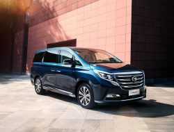 Названа дата начала продаж в России нового китайского минивэна GAC GN8