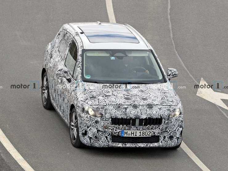 Новый BMW 2-й серии Active Tourer &laquo;подстрелили&raquo; фотошпионы