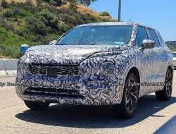 Новый Mitsubishi Outlander заметили на тестах