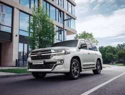 Toyota Land Cruiser 200 в топовой комплектации защитили от угона