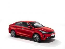 KIA показала фото обновленного бюджетного Rio для российского рынка