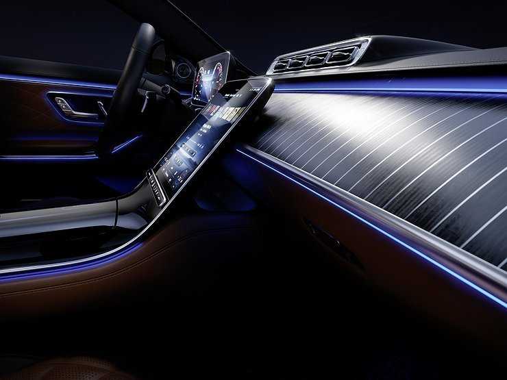 Новый Mercedes S-класса: в салоне произошла дизайн-революция