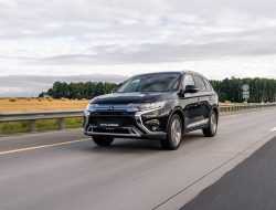 Объявлена дата российских продаж обновленного Mitsubishi Outlander