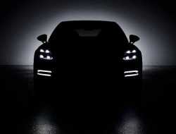 Обновленную Porsche Panamera готовят к премьере