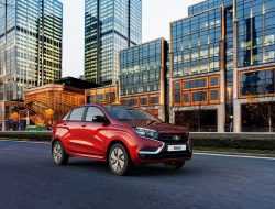 В продажу поступил обновленный LADA XRAY