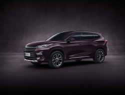 Названа дата российского дебюта нового кроссовера Chery Exeed TXL