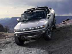 Пацаны не поймут: первое знакомство с новейшим внедорожником Hummer 2020