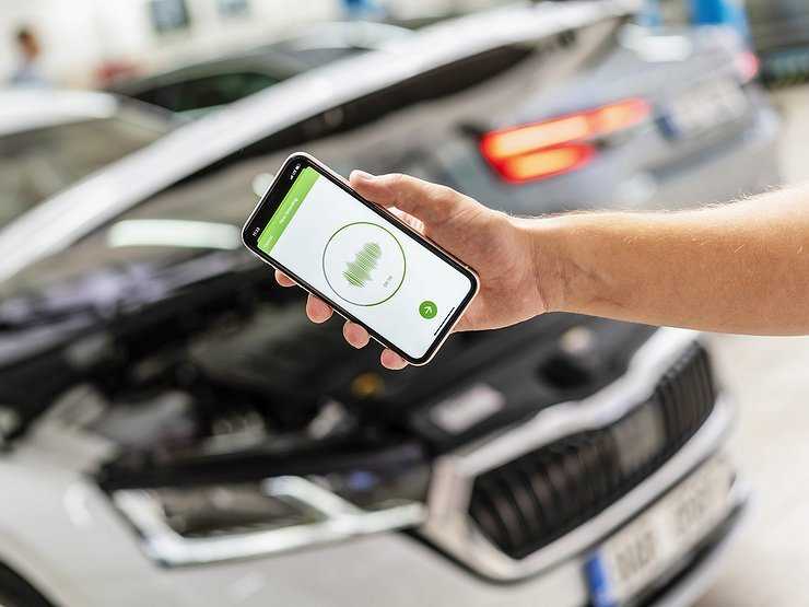 Skoda научилась определять неисправности в авто через смартфон