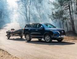 В России стартовали продажи внедорожника Toyota Fortuner с новым дизелем