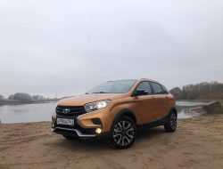 Одной педалью меньше: тест-драйв LADA XRAY Cross с вариатором