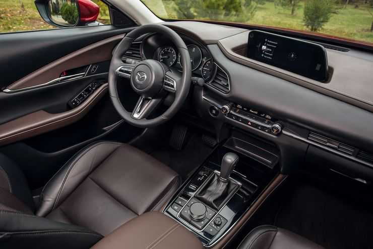 Все подробности об абсолютно новом кроссовере Mazda CX-30