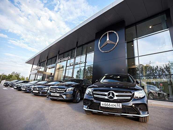 Для владельцев дорогих авто снова поднимают транспортный налог