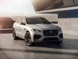 Jaguar открывает в России продажи нового F-Pace