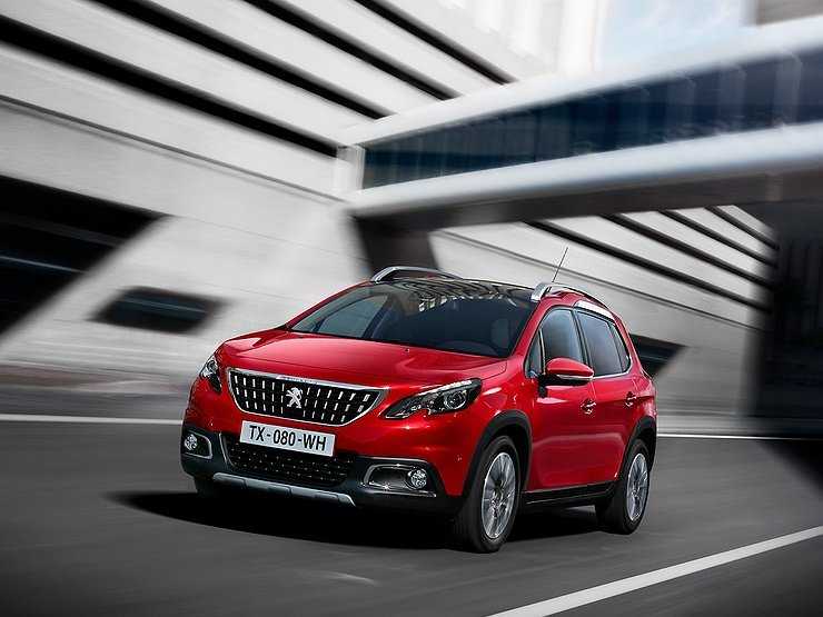 Новый Peugeot 2008 приехал в Россию: первое знакомство