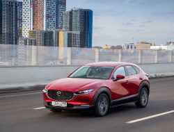 Объявлены российские цены на кроссовер Mazda CX-30