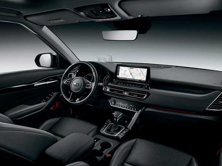 Обновленный KIA Seltos стал умнее и дороже