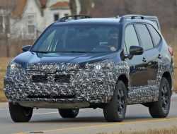 Обновленный Subaru Forester попался фотошпионам