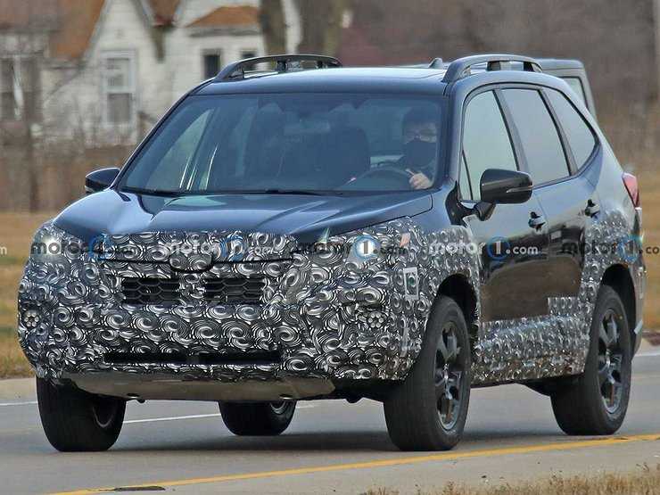 Обновленный Subaru Forester попался фотошпионам