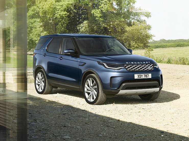 После обновления Land Rover Discovery подорожал на миллион рублей
