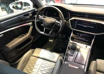 RS-инъекция: первое знакомство с «заряженными» новинками от Audi