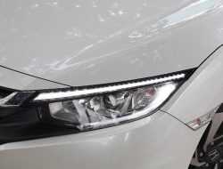 Во сколько обходится автовладельцам замена светодиодных фар