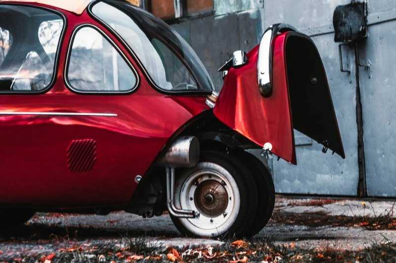 В России нашли очень редкий трехколесный автомобиль Heinkel