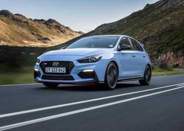 10 самых провальных автомобилей в России