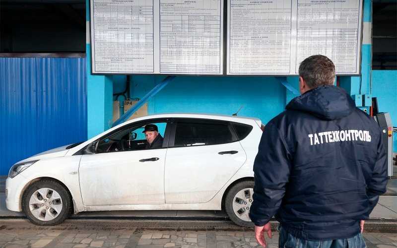 
            &laquo;В России ездят на корытах&raquo;. Что водители думают о техосмотре по-новому
        