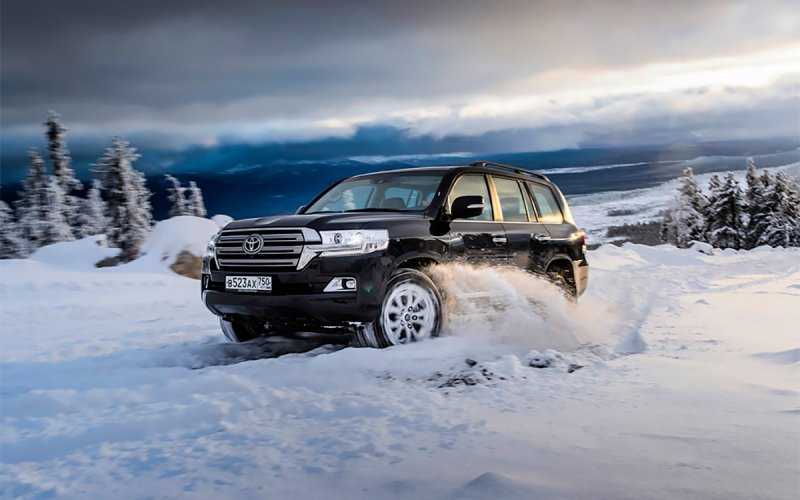 В России отзовут 82 тыс. машин Toyota и Lexus из-за риска возгорания