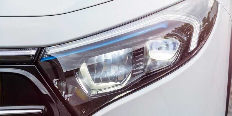 Mercedes-Benz представил новый кроссовер EQA