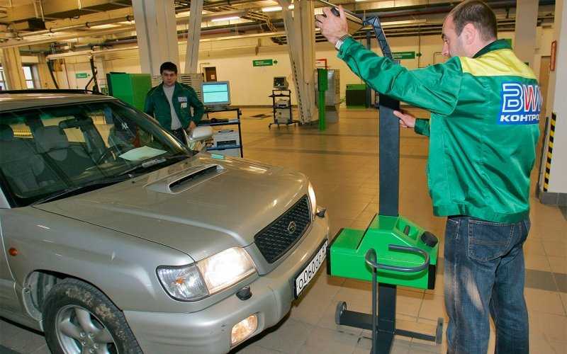 
            &laquo;В России ездят на корытах&raquo;. Что водители думают о техосмотре по-новому
        