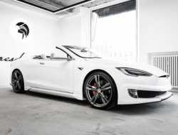 Tesla Model S оставили без задних дверей и превратили в кабриолет
