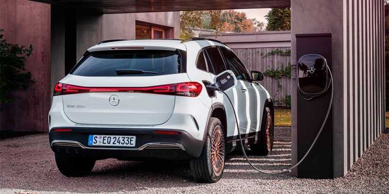 Mercedes-Benz представил новый кроссовер EQA