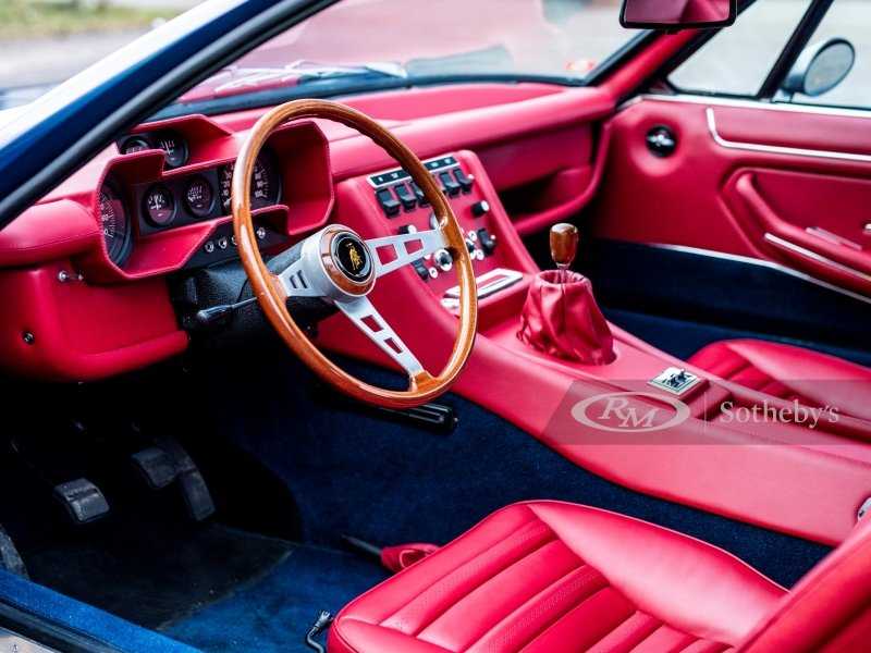 
            На аукционе в Париже продадут 53-летний Lamborghini Espada
        