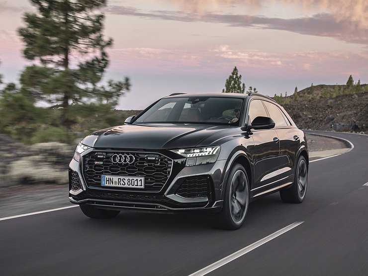 Audi RS Q8 оказался вдвое дешевле, чем Lamborghini Urus