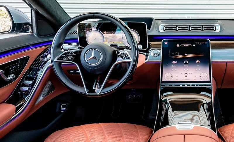 Глаз радуется. Топ-10 самых красивых приборок и медиасистем