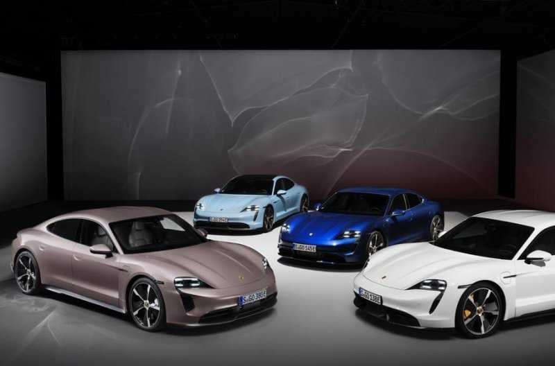 Базовый Porsche Taycan, электрокроссовер Mercedes-Benz EQA и длиннобазная Skoda Octavia: главное за неделю