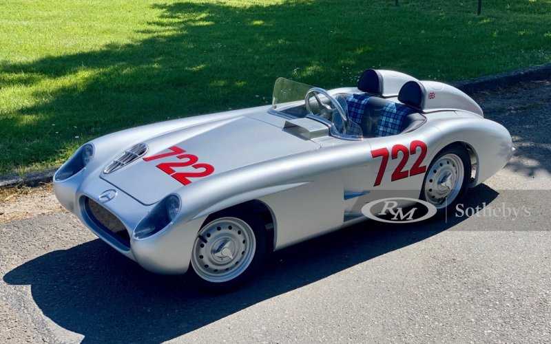 
            В Париже продают &laquo;детский&raquo; Mercedes-Benz 300 SLR, его максимум &mdash;&nbsp;24 км/ч
        
